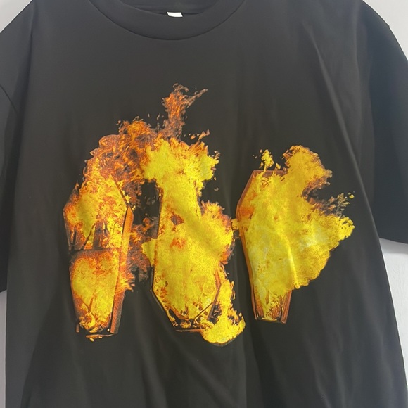 Show Me the Body tour shirt size M - Picture 2 of 2